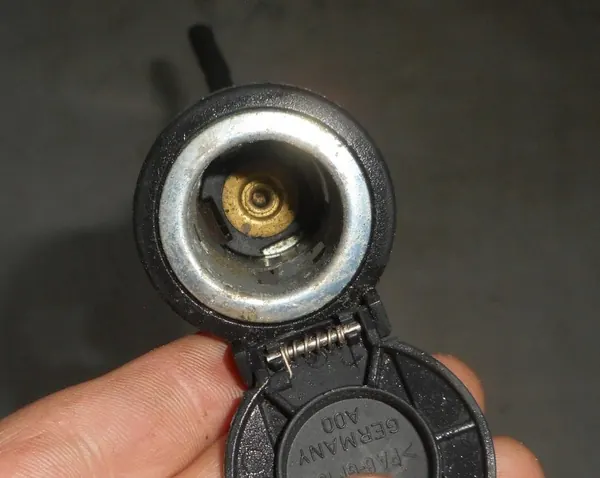 Enchufe mechero Audi A4 B7 04- OEM image 3