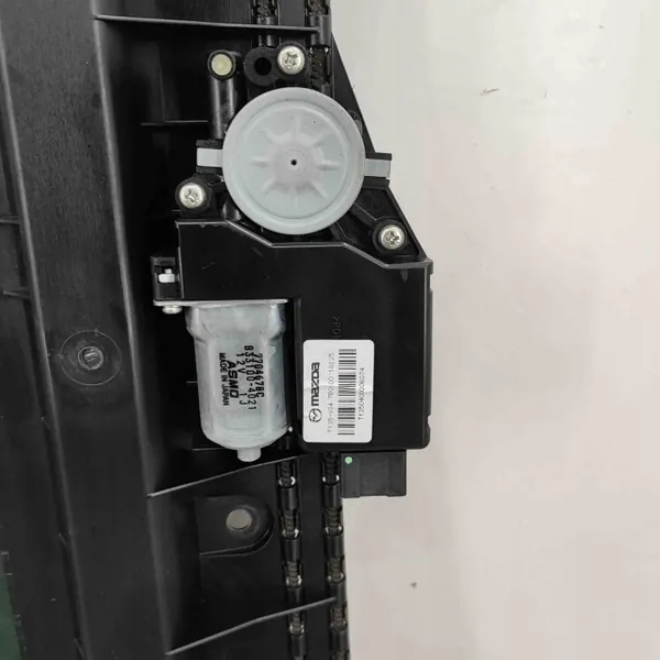 Taklucka Mazda CX-9 OEM TD1269870 - Begagnad image 3