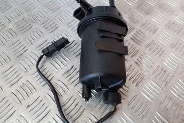 Polttoainesuodattimen kotelo SUZUKI GRAND VITARA II 8200314483 image 2