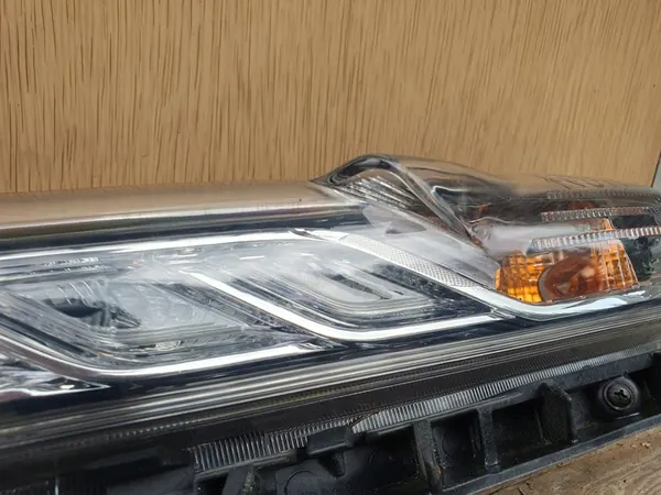 LAMPA LED DRL ESQUERDA HYUNDAI KONA 92207J9000 image 2