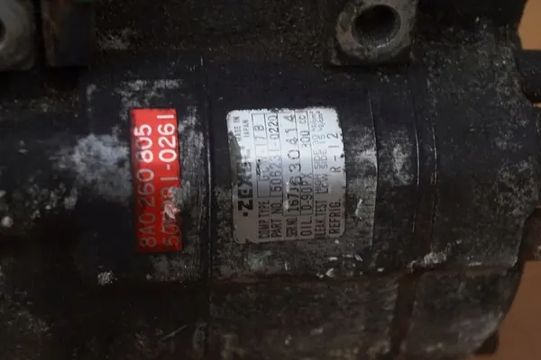 Compressore aria condizionata Audi 80 B4 8A0260805 image 2