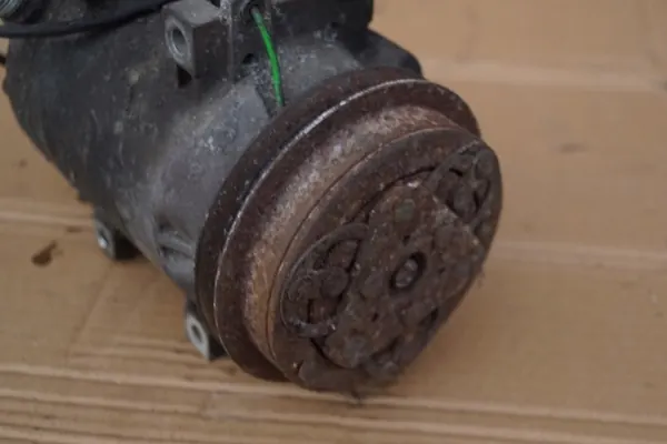 Compressore aria condizionata Audi 80 B4 8A0260805 image 6