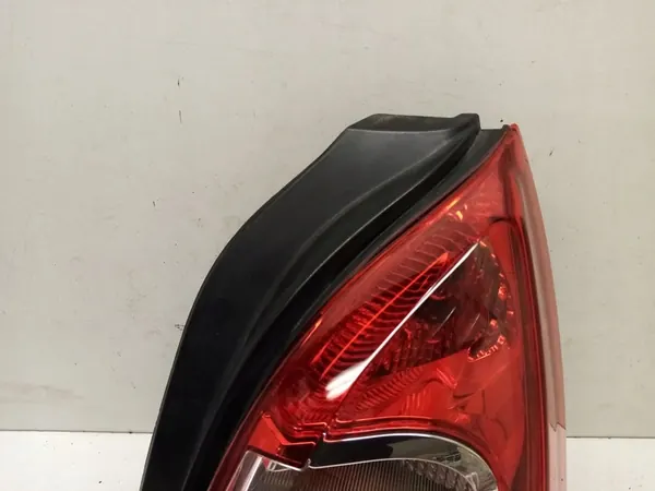 LUZ TRASERA DERECHA RENAULT TWINGO II 8200387889 image 5