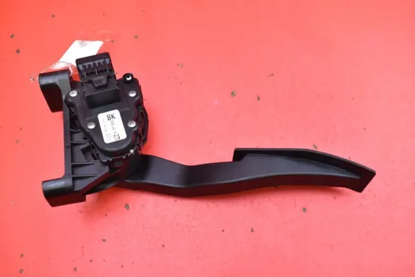 Kaasupoljin OEM 9157998 BK Opel Astra III:lle image 3