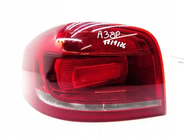Lanterna traseira esquerda OEM 8P3945095A Audi A3 8P - Usada image 2