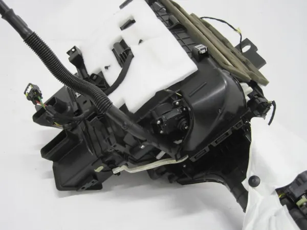 Verwarmingsventilator OEM 9801449380 voor Citroen DS5 Hybrid image 9