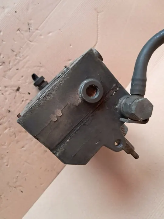 Gebruikte Wabco compressor kop OEM GŁOWICA SPRĘŻARKI DAF XF 106 image 6
