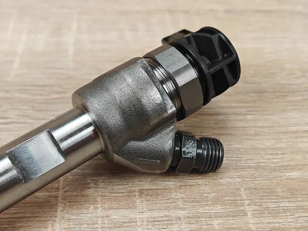 Inyector de combustible B47D BMW 2.0D G26 G30 G20 G01 OEM 8579236 image 3