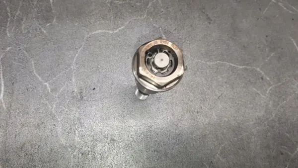 VANOS-klep OEM 7583820 voor BMW N20 B20A motor image 5