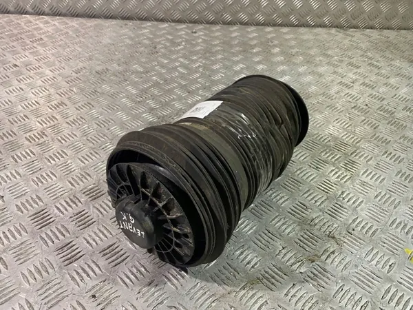 Maserati Levante 2020 Luftfederbalg OEM 06701007150 image 2