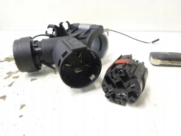 Contacteur d'allumage & clé Mercedes W168 OEM image 5