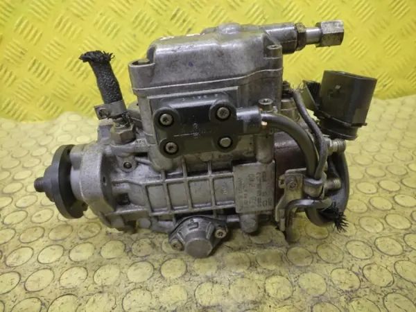 Ruiskutuspumppu VW Golf IV 1.9 TDI OEM 0460404977 image 7