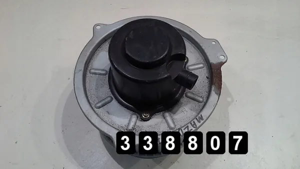 Mazda verwarmingsventilator OEM AM-338807 - Gebruikt image 2