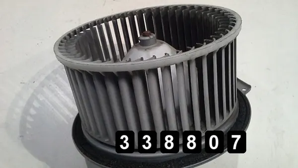 Mazda verwarmingsventilator OEM AM-338807 - Gebruikt image 3