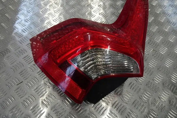 Luz Trasera Izquierda Volvo V60 31214963 image 3