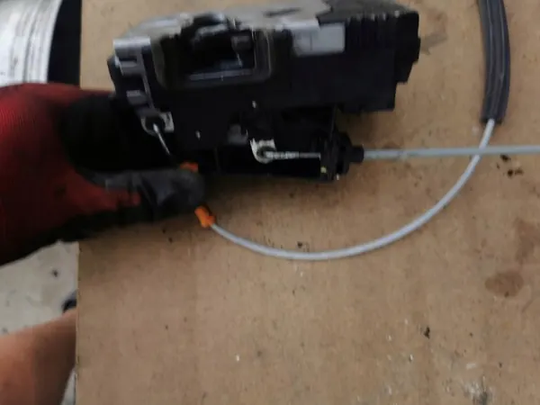 Fram vänster dörrlås Opel Meriva A 02-06 OEM 13154791 GE image 4