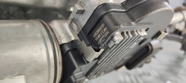 Scheibenwischermotor-Mechanismus OEM 7M3955023D - Gebraucht image 8