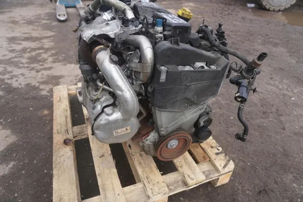 NISSAN QASHQAI II J11 1.5DCI Moottori K9K 2013-2017 OEM 1010201Q0G image 8