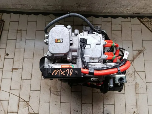Motor elétrico Mazda MX-30 OEM MH013041 - Usado image 4
