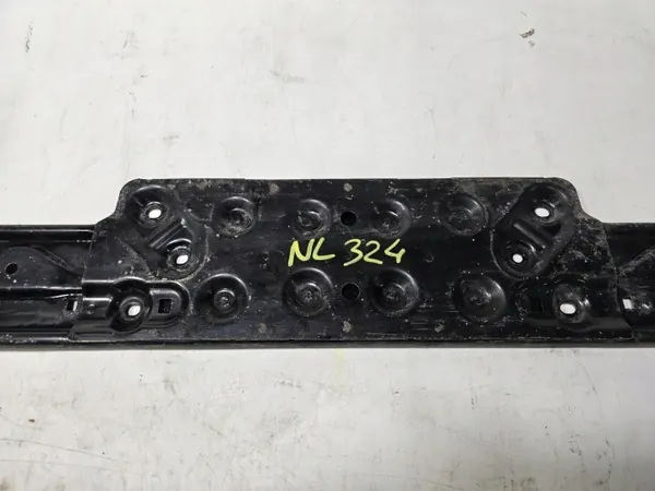 BMW X7 G07 Kiinnitystuki OEM UCHWYT WSPORNIK image 3