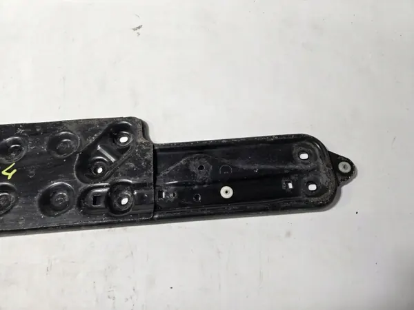BMW X7 G07 Kiinnitystuki OEM UCHWYT WSPORNIK image 4