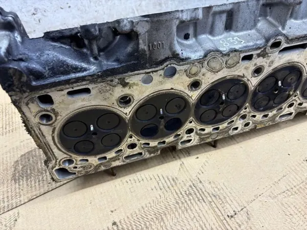 BMW Moottorin Pää OEM 155732601 5-sarja F10 3.0L image 3