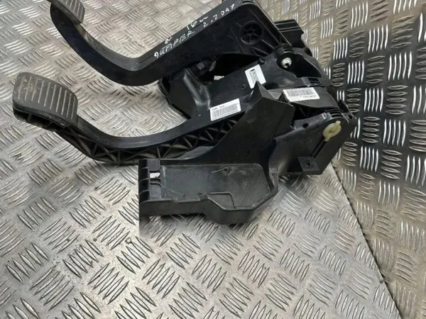 OEM 25863700 Karossdel för Citroen Jumper image 3