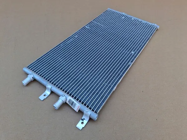 Iveco OE 5801255826 Radiador de turbocompresor image 4