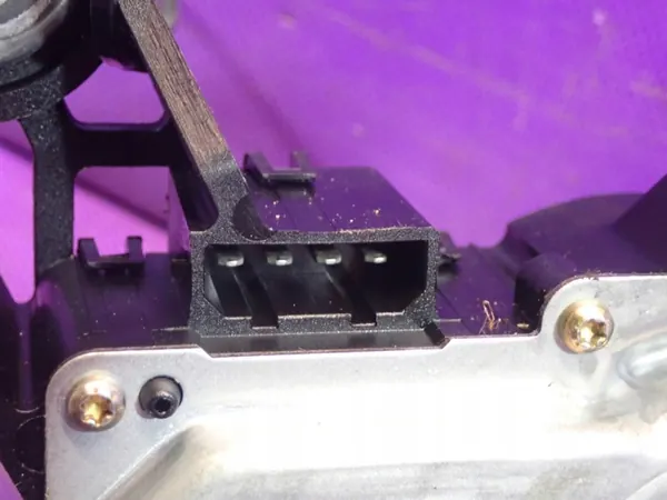 AUDI A4 B5 Kombi 94-99 Heckwischermotor 8D9955711 image 3