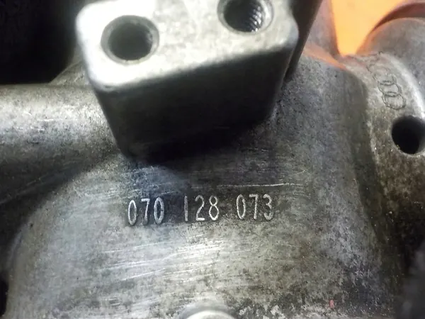 EGR-venttiili VW Touareg 2.5 TDI 070128070F 070128073 image 5