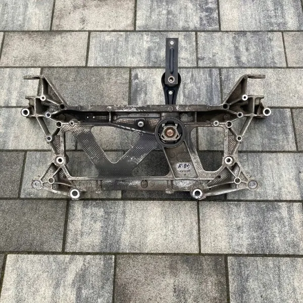 Suporte dianteiro alumínio OEM 5Q0199369G - Usado image 2