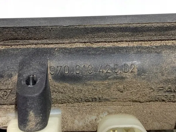Tirador de portón OEM 97061342502 Porsche Panamera 09-17 image 4