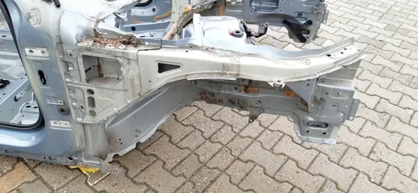 Volvo V90 Höger framskärm OEM 135315135 image 2