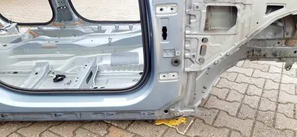 Volvo V90 Höger framskärm OEM 135315135 image 4