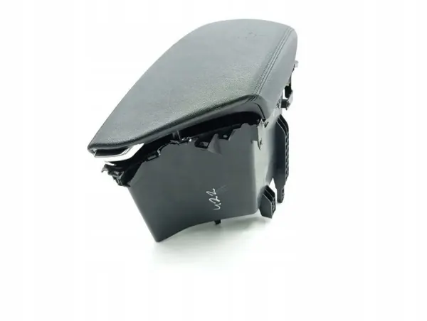 Reposabrazos túnel central OEM 846903Z900 Hyundai i40 image 2