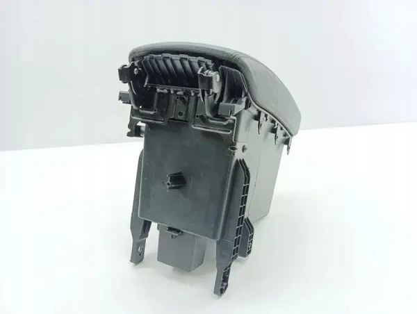 Reposabrazos túnel central OEM 846903Z900 Hyundai i40 image 5