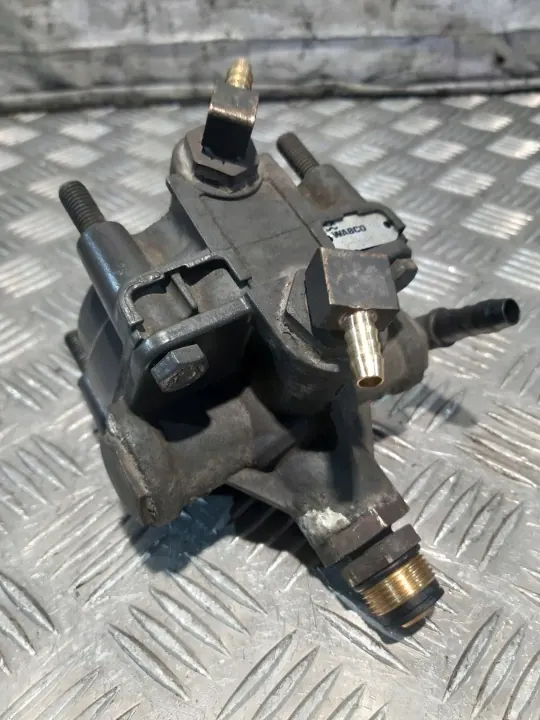 Soupape Mercedes Actros MP4 12r Euro 5 OEM 9730113010 image 3