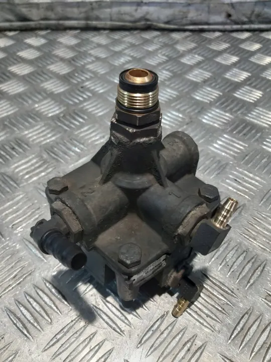 Soupape Mercedes Actros MP4 12r Euro 5 OEM 9730113010 image 5