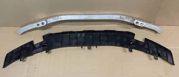 Lexus RZ 450e bumperbalk OEM 52618-46010#123 image 3