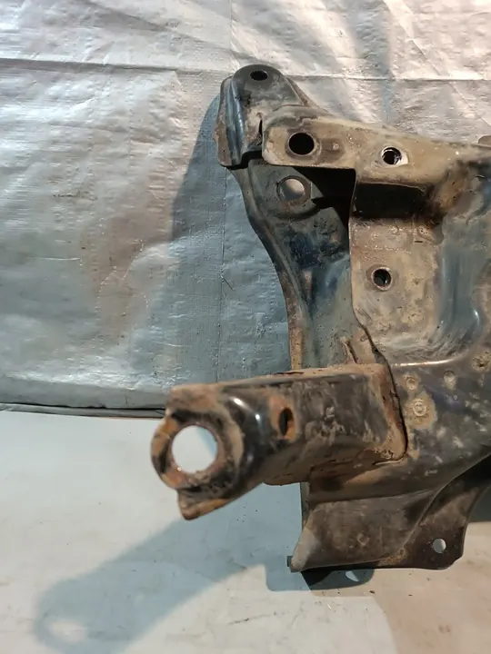 Sous-châssis avant Toyota Yaris P9 05-11R image 3