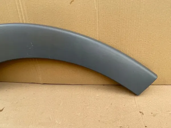 Couvercle de marche droit Mercedes Actros MP3 OEM A9436660737 image 3
