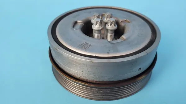 BMW 2' F44 GRAN COUPE Polia do virabrequim 8687695 image 3