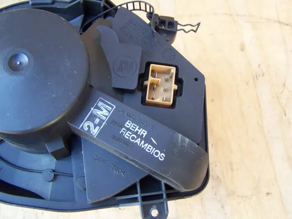 Ventilador interno Volkswagen OE 8D01820021 image 2