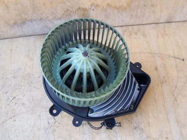 Ventilador interno Volkswagen OE 8D01820021 image 3
