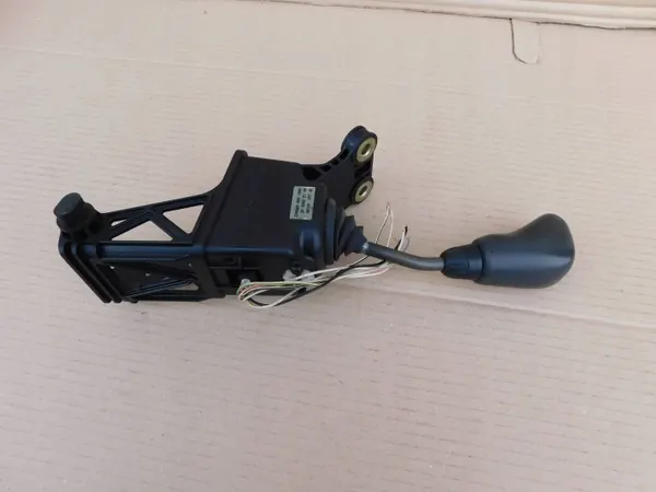 Selector de marchas OEM A9012602009KZ Mercedes Sprinter image 2