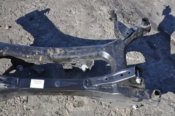 TOYOTA C-HR II Trave di Sospensione Posteriore 25R image 3