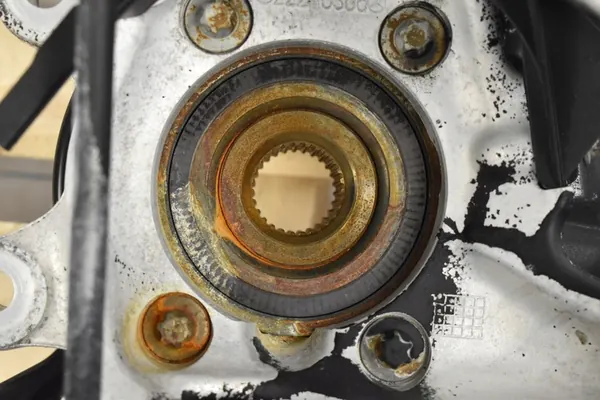 Bakre vänstra nav A2223500941 Mercedes-Benz W222 image 5