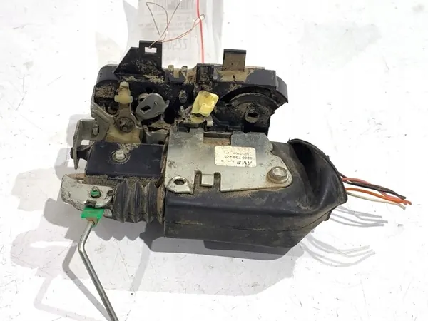 Vänster Framdörrslås Dacia Sandero Hatchback 8200735225 image 2