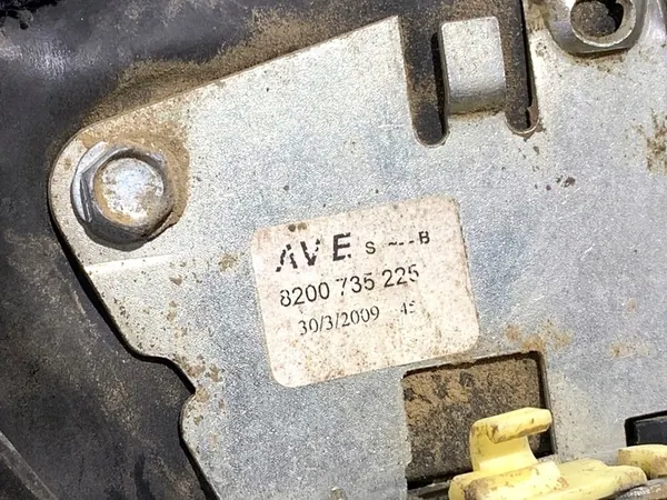 Vänster Framdörrslås Dacia Sandero Hatchback 8200735225 image 4