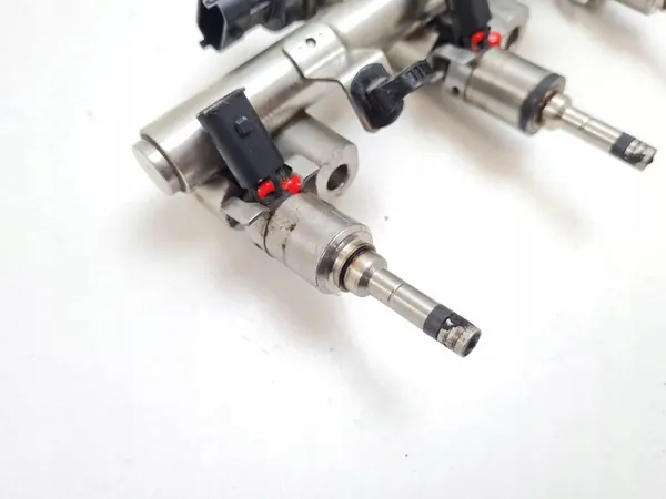 Kia OE 35310 2E500 Inyector de combustible image 2